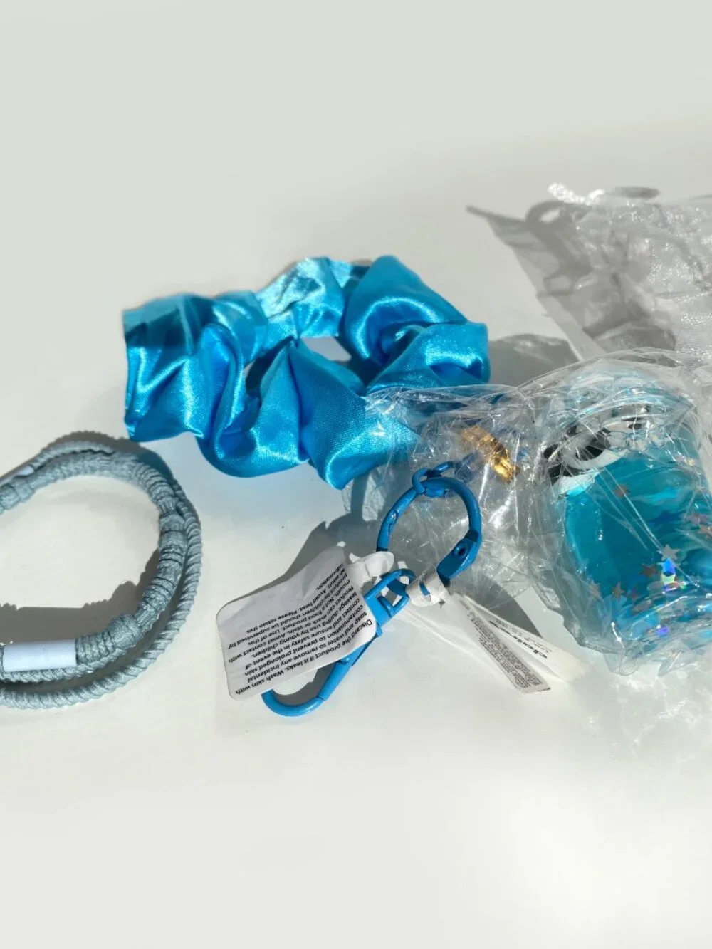 Claire's Gift Panda Tea Water Filled Glitter Keychain Scrunchie Hair Tie